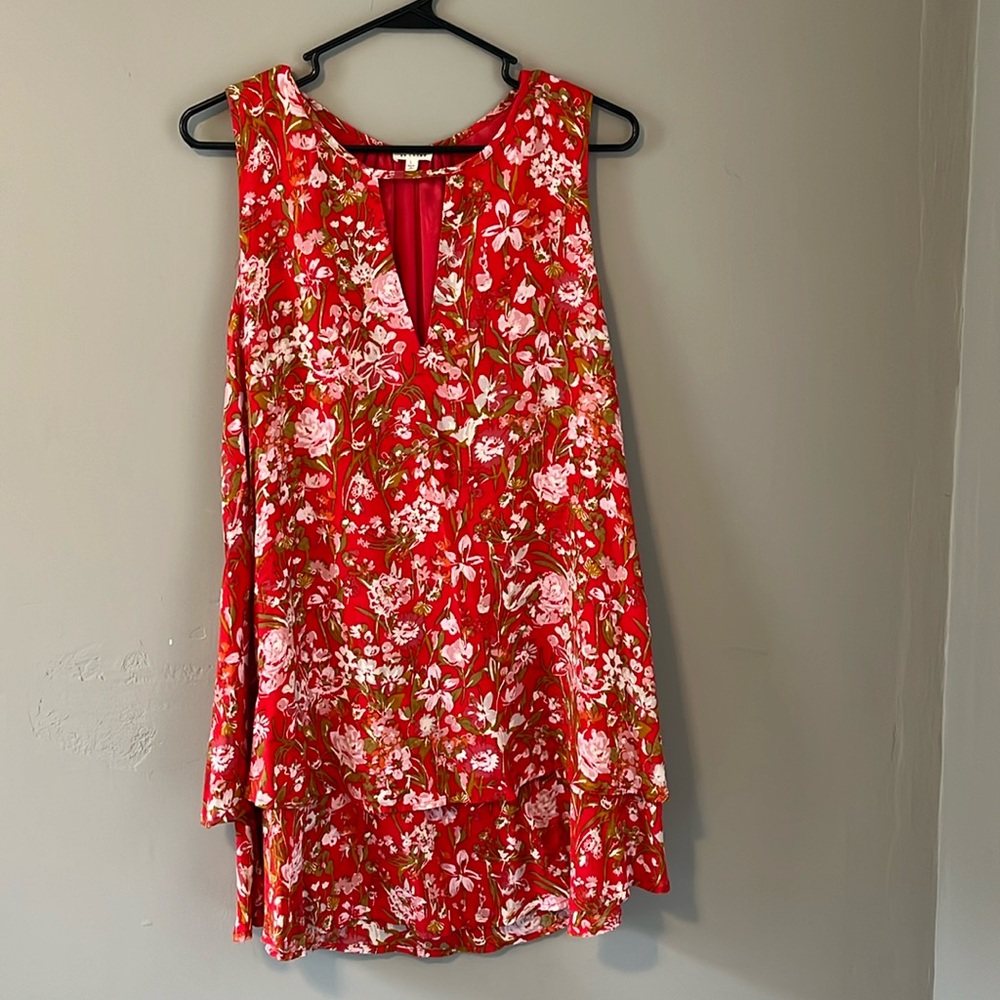 En Crème large red floral dress